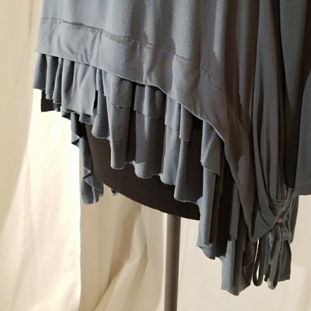 Tunic - Picture 6 of 6